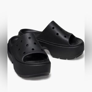 NWT Crocs Stomp Platform Slides
